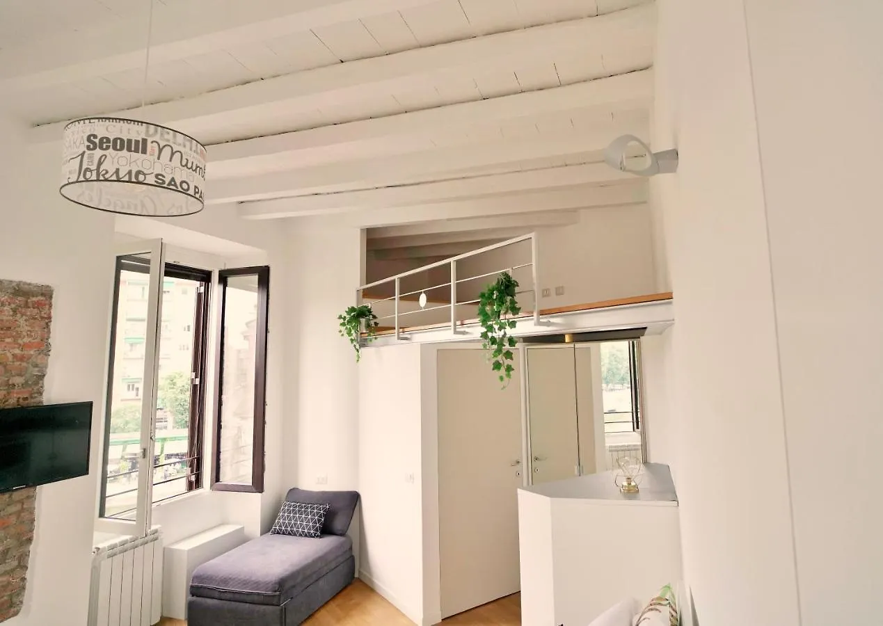 P&D Apartments Darsena Milan 0*,  Italy
