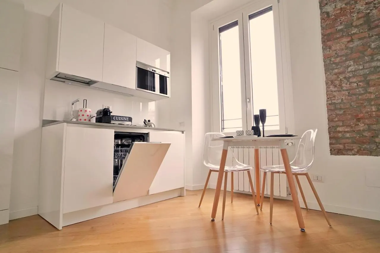 P&D Apartments Darsena Milano 0*,
